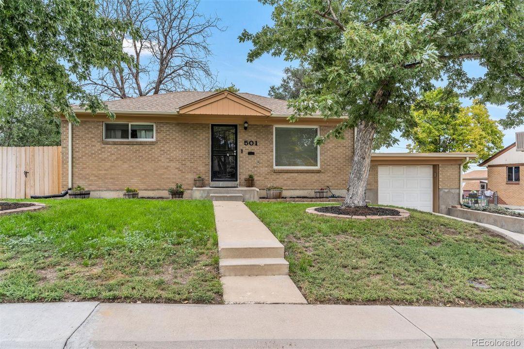 501 W 71st Ave, Denver CO 80221 Town and Country Realty of Denver