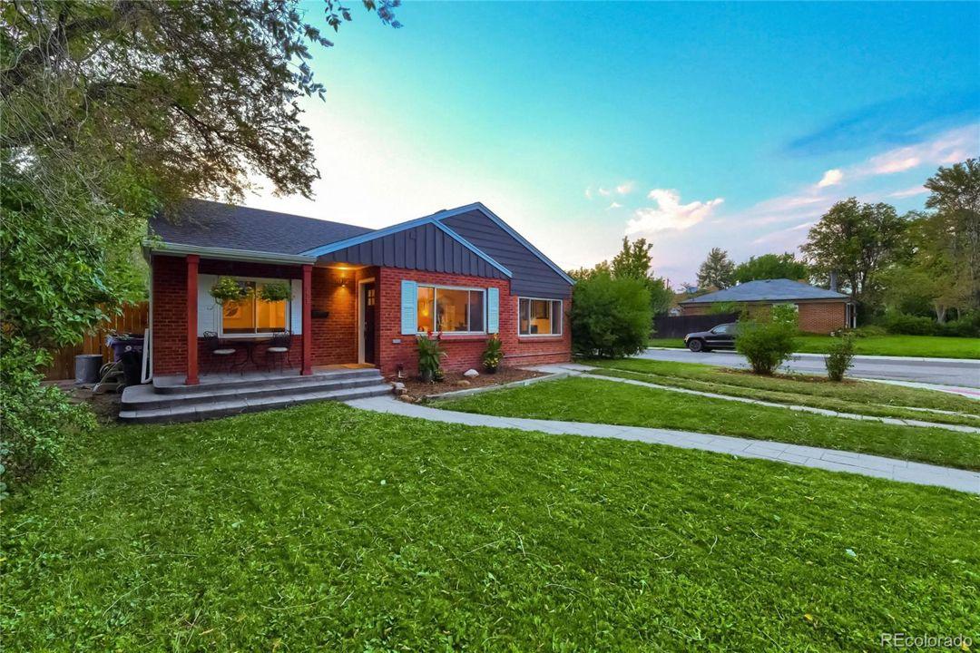 995 Elm St, Denver CO 80220 Town and Country Realty of Denver